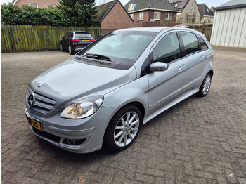 Automóvel MERCEDES-BENZ
