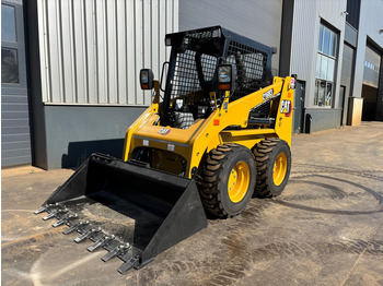 Pá carregadora CATERPILLAR 216B3