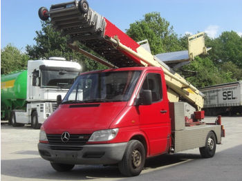 Plataforma telescópica Mercedes-Benz 311 CDi / Möbelaufzug Lift  29 m Länge: foto 1