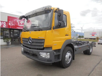 Camião chassi MERCEDES-BENZ Atego