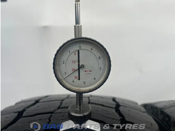 Pneu para Camião Michelin Remix Michelin Remix 295/60R22.5 X Multi D 150/147 M+S 3PMSF gebruikte set: foto 3 Pneu para Camião Michelin Remix Michelin Remix 295/60R22.5 X Multi D 150/147 M+S 3PMSF gebruikte set: foto 3
