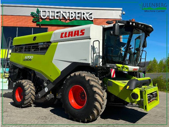 Ceifeira debulhadora CLAAS Lexion 6700