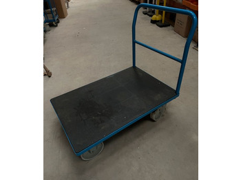 Equipamento de armazém