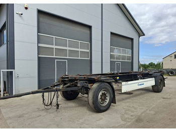 Reboque transportador de contêineres/ Caixa móvel KRONE