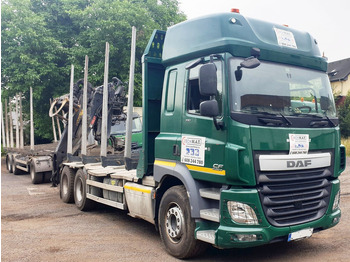 Camião de transporte de madeira DAF CF 510