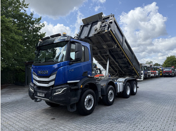 Camião basculante IVECO X-WAY