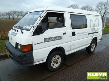 Carrinha de contentor Mitsubishi L300 4X4 LWB DC: foto 1