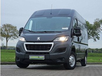 Furgão compacto PEUGEOT Boxer