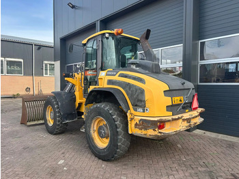 Pá carregadora de rodas Volvo L45G: foto 2