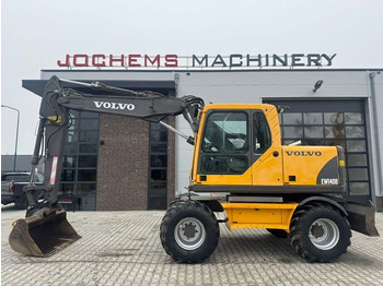 Escavadeira de rodas VOLVO EW140