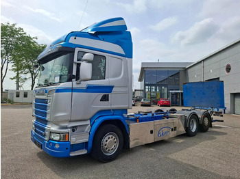 Camião chassi SCANIA R 580