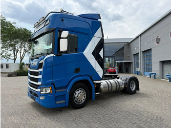 Tractor SCANIA R 410