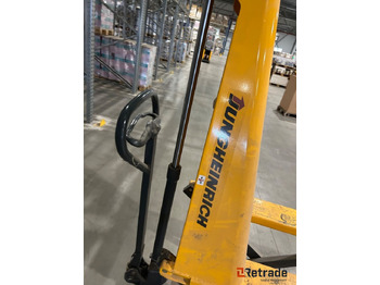 Porta-palete Jekke tralle fra Jungheinrich AX 10: foto 3 Porta-palete Jekke tralle fra Jungheinrich AX 10: foto 3