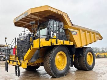 Caminhão fora de estrada CATERPILLAR 777