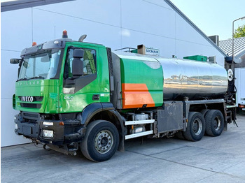 Distribuidor de asfalto IVECO Trakker