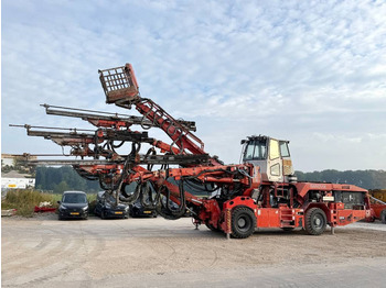 Máquina de perfuração SANDVIK