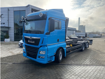Camião chassi MAN TGX 26.500