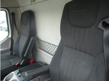 Camião de lona DAF LF 12.260: foto 3