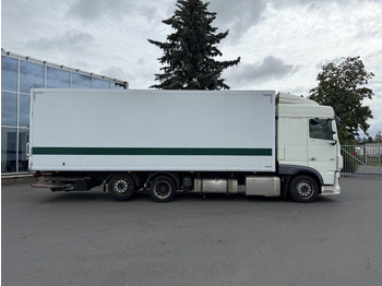 Locação financeira de  DAF XF460 6x2 EURO 6 DAF XF460 6x2 EURO 6: foto 3