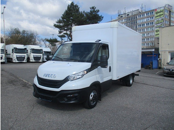 Carrinha de contentor IVECO Daily 35c16