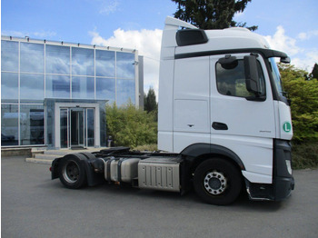 Locação financeira de  Mercedes-Benz 1845 Actros EURO 6 MEGA/lowdeck Mercedes-Benz 1845 Actros EURO 6 MEGA/lowdeck: foto 3