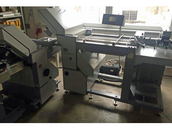 Máquina de dobrar papel