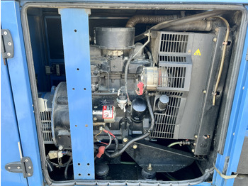 Gerador elétrico SDMO 33 kVa diesel John Deere: foto 3