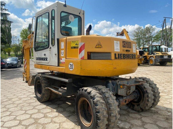 Escavadeira de rodas LIEBHERR