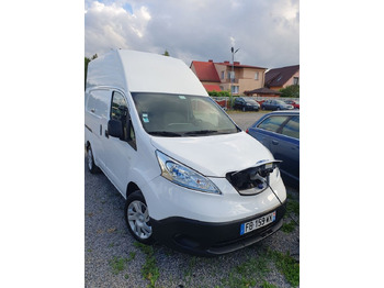 Furgão compacto NISSAN e-NV200
