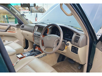 SUV Toyota LAND CRUISER 100 4,2 TD KLIMA 7 OSOB: foto 2 SUV Toyota LAND CRUISER 100 4,2 TD KLIMA 7 OSOB: foto 2