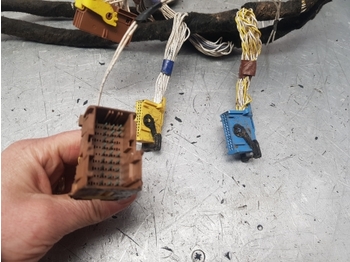 Cables/ Wire harness para Trator Claas Arion, Axion 640 Cab Wiring Loom Main 0022469930, 0026075290,: foto 3