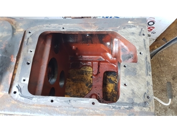Caixas de velocidade e peças para Trator Deutz Dx 3.90 Transmission Gearbox Housing 043251440: foto 3