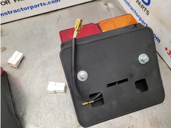 Porta e peças Ford 10, Tw, 600, 700 Series Ap, Lp, Q Cab 6710, 5610, Tw20 Tail Light Kit: foto 5