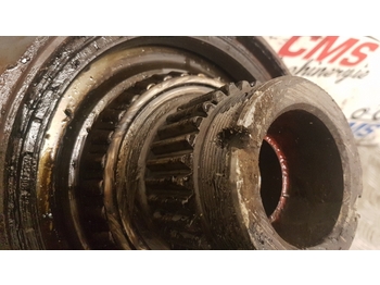 Manga de eixo para Trator New Holland Tm, Tm150 Supersteer Front Axle Steering Spindle Rhs 5179271: foto 2