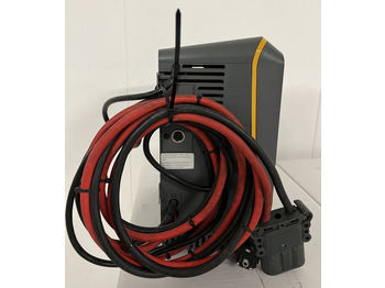 Bateria automotiva para Equipamento de movimentação Hawker CC210X | Life Tech 24V49A sn. PBA106082 160A Rema battery connector Life Tech 24V49A sn. PBA106082 160A Rema battery connector: foto 3