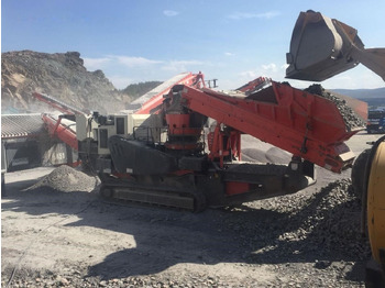 Britadeira móvel Sandvik QH331 Mobile Crushing Plant: foto 4