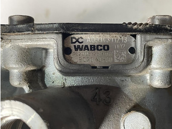 Válvula de freio para Camião MERCEDES-BENZ TRAILER CONTROL VALVE - 0014311213: foto 3 Válvula de freio para Camião MERCEDES-BENZ TRAILER CONTROL VALVE - 0014311213: foto 3