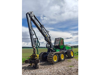 Harvester JOHN DEERE
