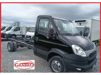 Camião chassi IVECO Daily 35C15