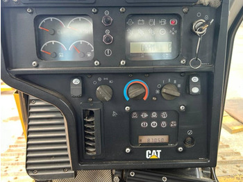 Buldôzer CAT D 6 T XL (Under Preparation + New Tracks): foto 4