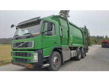 Caminhão de lixo VOLVO FM9