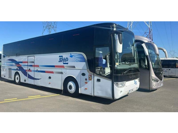 Autocarro VAN HOOL