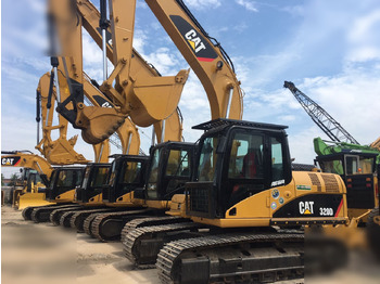 Escavadora de rastos CATERPILLAR 320D