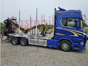 Camião de transporte de madeira SCANIA R 650