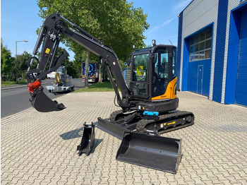 Mini escavadeira BERGER KRAUS