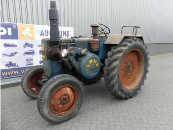Trator LANZ BULLDOG