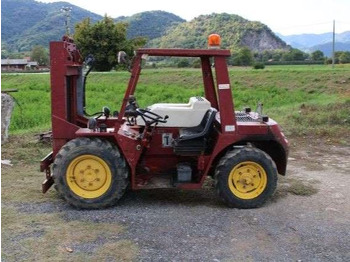 Empilhador todo-o-terreno MANITOU MC