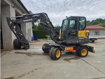 Escavadeira de rodas VOLVO EW60E