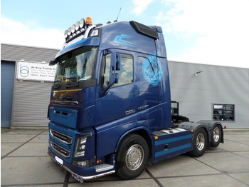 Tractor VOLVO FH16 650