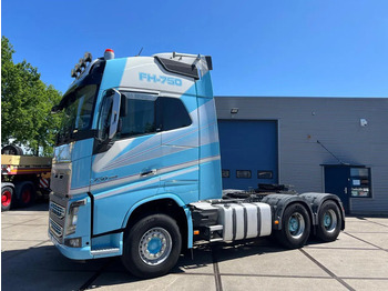 Tractor VOLVO FH16 750